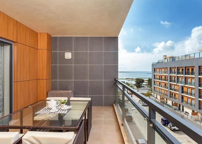 Privilege Buddha With Rooftop Pool, Village Marina - 公寓 奥良